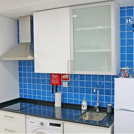 Casa Do Azulejo - Blue Peniche